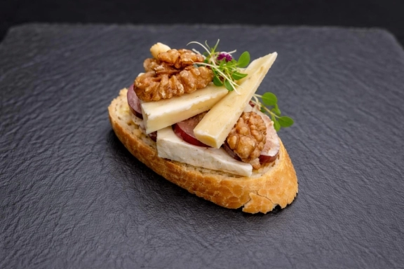 3 sajtos koktélszendvics